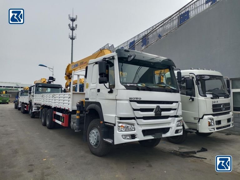 Управляйте автокраном HOWO