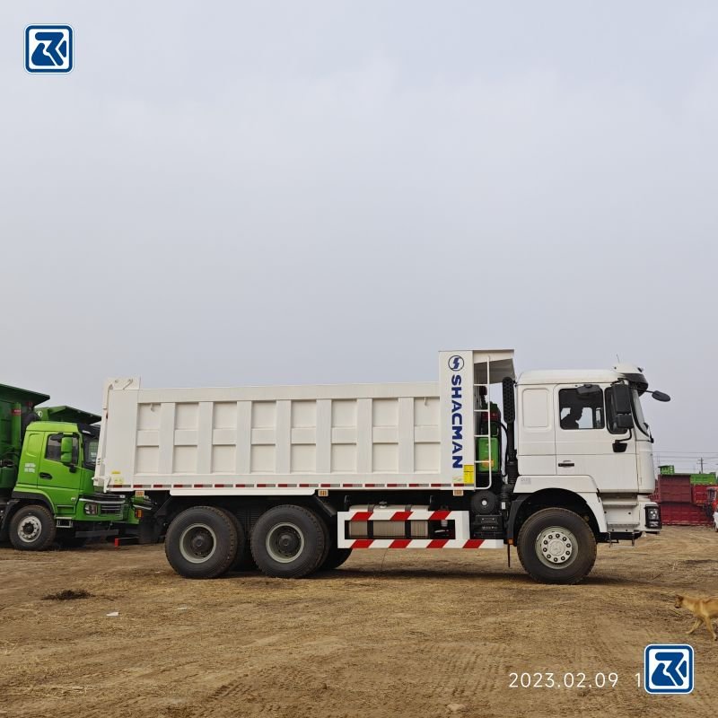 Shacman против HOWO: узнайте, какой китайский грузовик лучше