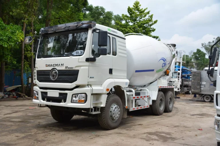 SHACMAN H3000 Mixer truck 6X4 (3)