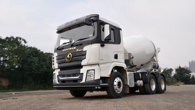 SHACMAN X3000 Mixer Truck 6X4 (2)