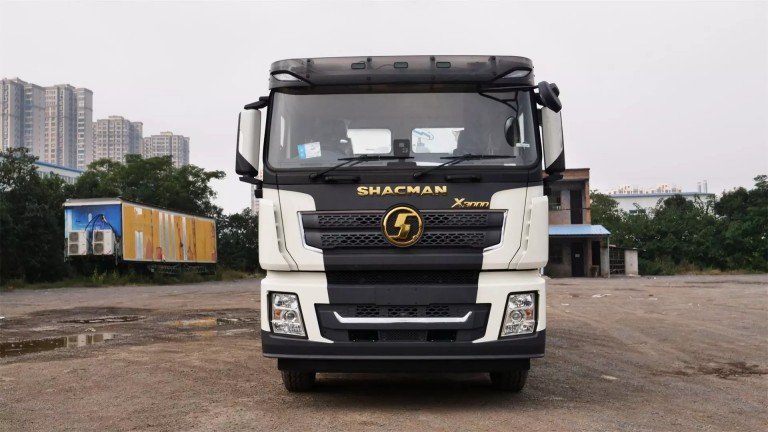 SHACMAN X3000 Mixer Truck 8X4 (3)